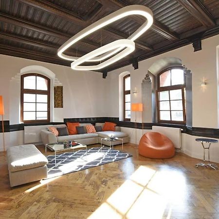6,5 Luxury Room Apartment - Central Zwickau - 3 Bedrooms - 2 Bathrooms Luaran gambar