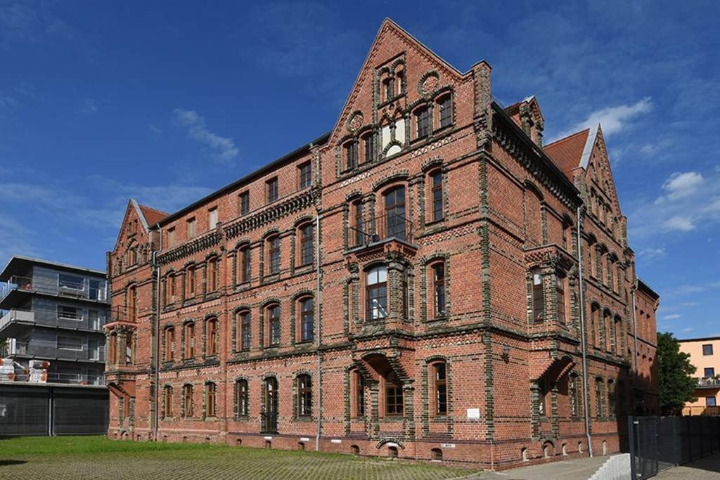 6,5 Luxury Room Apartment - Central Zwickau - 3 Bedrooms - 2 Bathrooms Luaran gambar