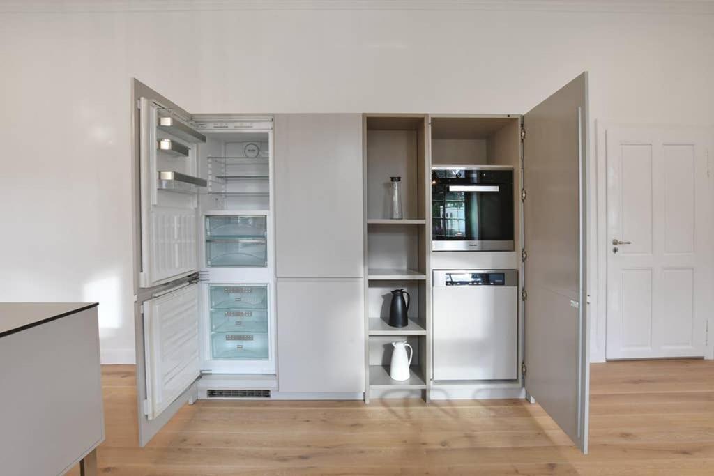 6,5 Luxury Room Apartment - Central Zwickau - 3 Bedrooms - 2 Bathrooms Luaran gambar