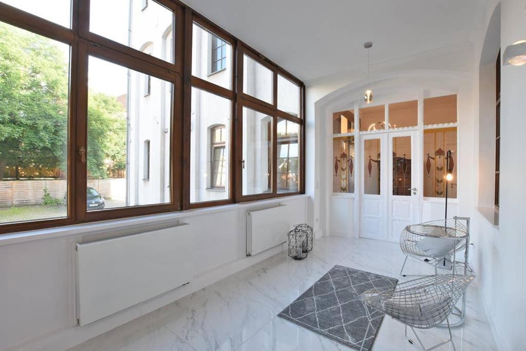 6,5 Luxury Room Apartment - Central Zwickau - 3 Bedrooms - 2 Bathrooms Luaran gambar